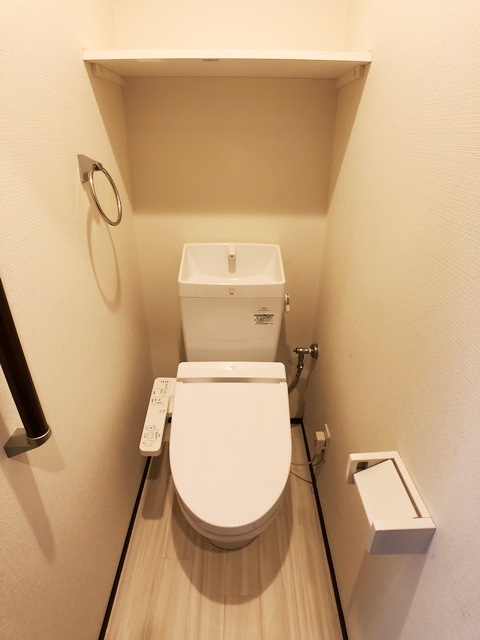 トイレ　別部屋同仕様タイプ