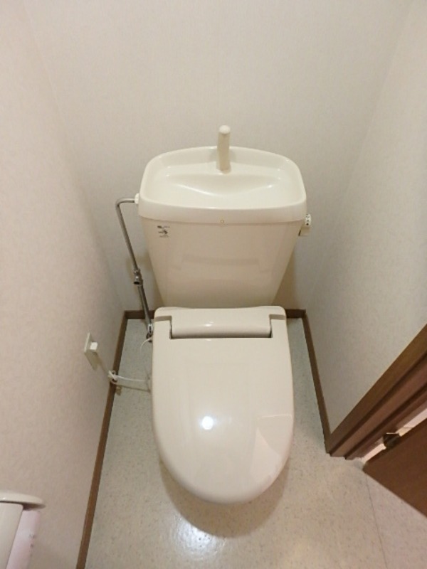 トイレ　図面と現状に相違がある場合には現状を優先