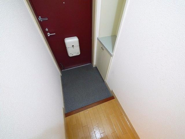 玄関　収納もある玄関です