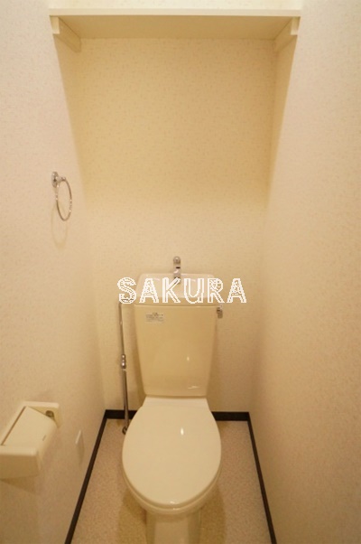 トイレ　落ち着いた色調のトイレです♪