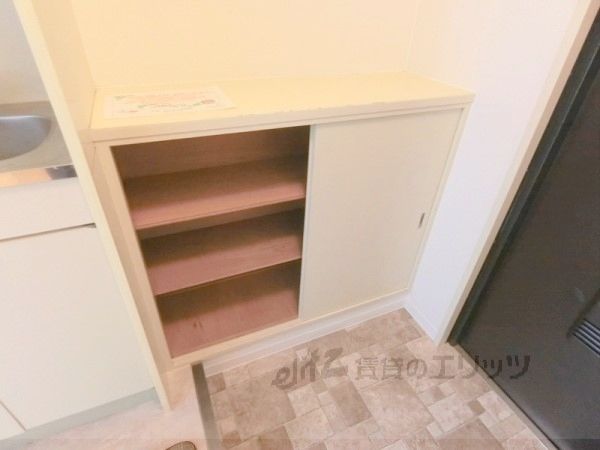 その他設備　下駄箱