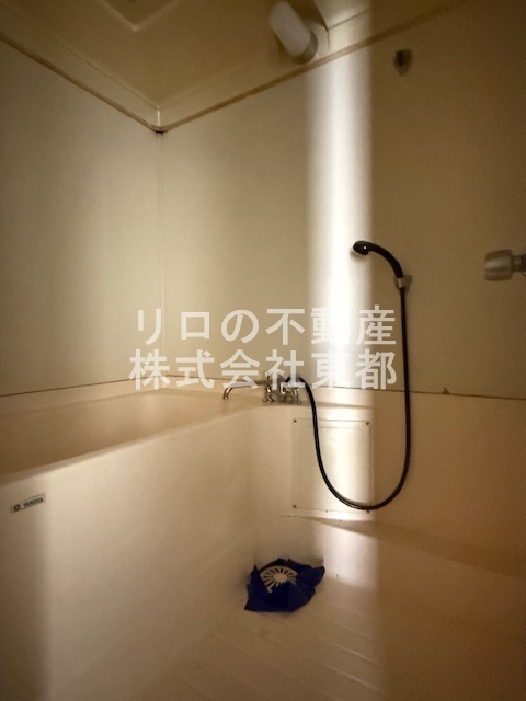 バス・シャワールーム　足が伸ばせる広々バスタブでリラックス♪