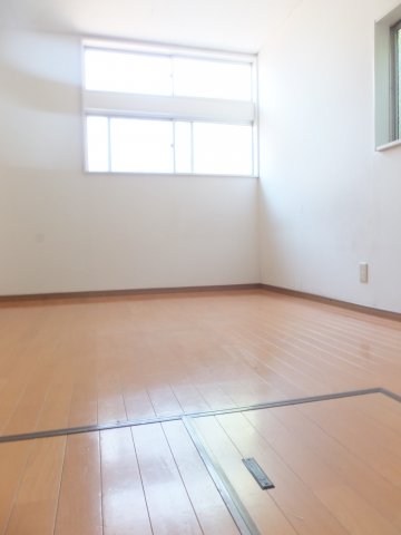 居室・リビング　LINEでのお問い合わせもお待ちしております♪