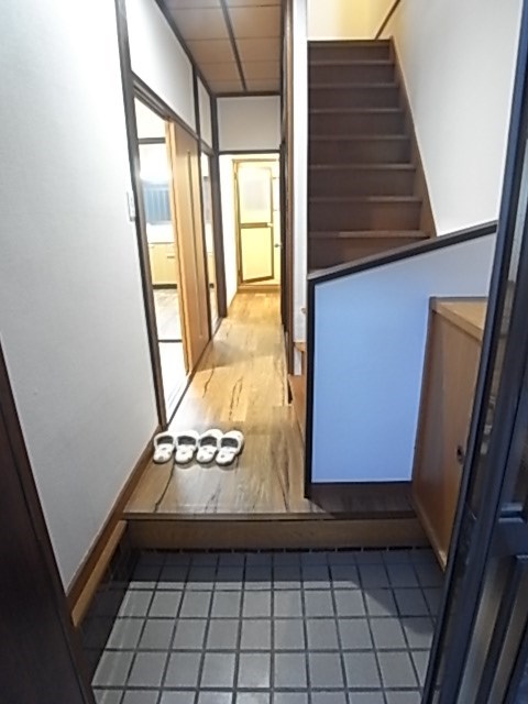 玄関　玄関です