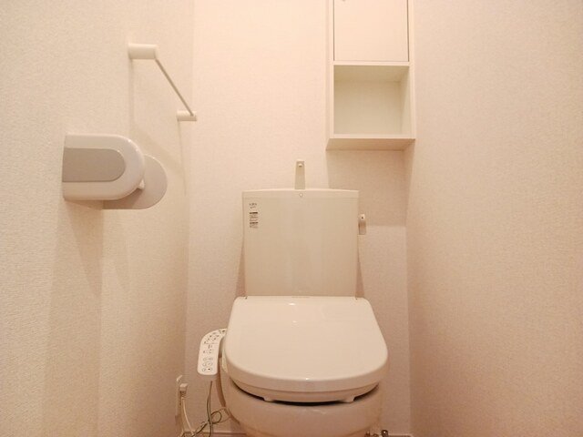 トイレ　落ち着いたトイレです