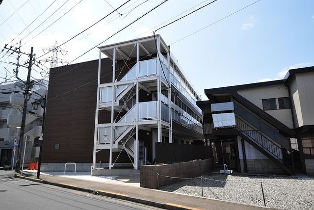 建物外観　★西側外観★