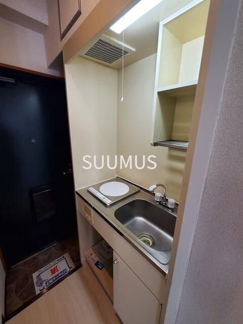 京王線 八幡山駅 徒歩3分 3階建 築36年のキッチン写真