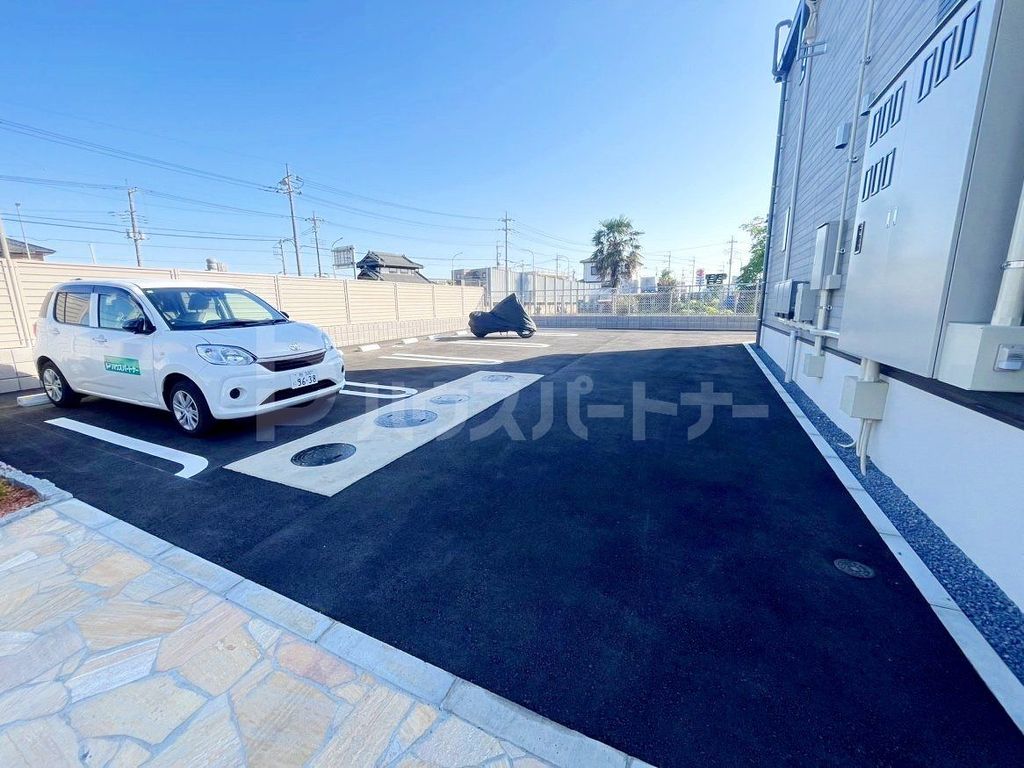 駐車場　駐車場