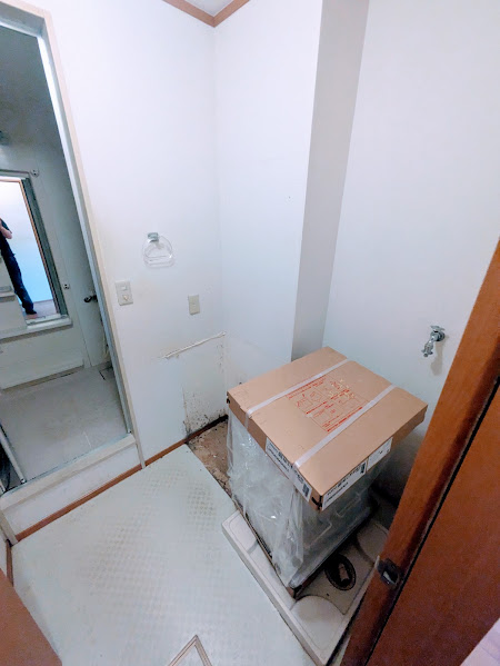 洗面設備　リフォーム中です