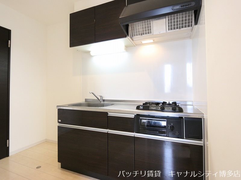 キッチン　同型タイプの為、現状を優先いたします