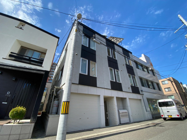 建物外観　札幌市中央区北６条西「デュオローサ」