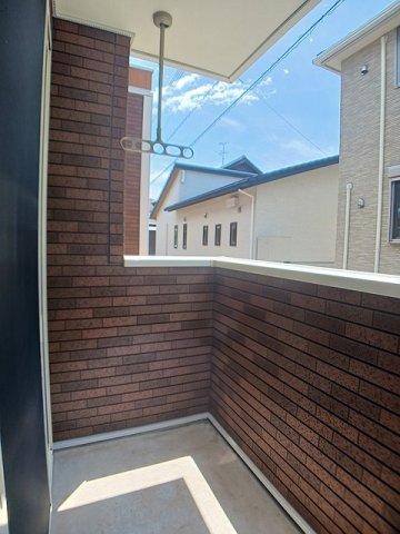 バルコニー　外からの目が気にならないバルコニーで洗濯物が干せます
