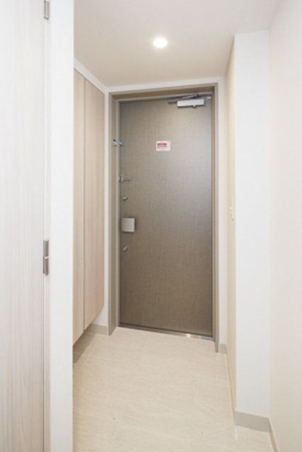 玄関　※写真は同タイプ住戸です。