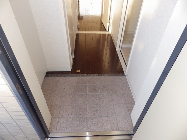 玄関　※別室同型タイプ