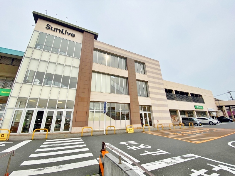 ショッピングセンター　☆サンリブ朝日ヶ丘(営業時間9：30-22：00)（ショッピングセンター）まで1230m