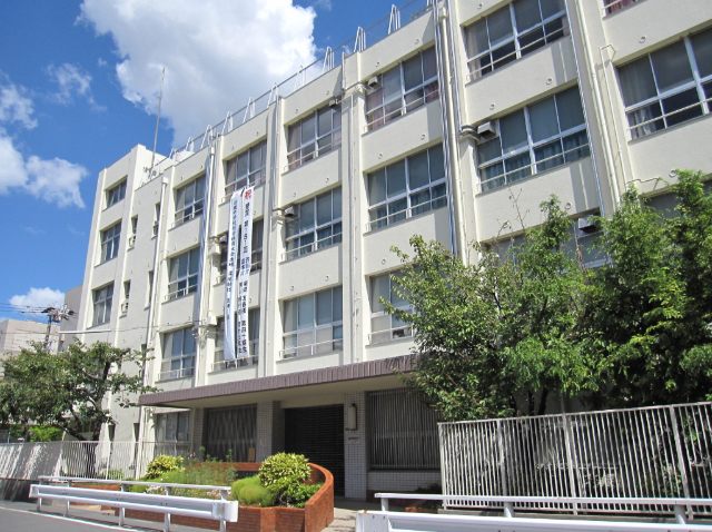 中学校　大阪市立大正東中学校（中学校）まで384m
