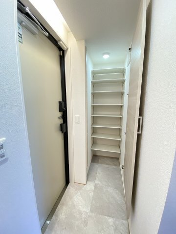 阪急京都線 淡路駅 徒歩8分 3階建 築1年の玄関写真