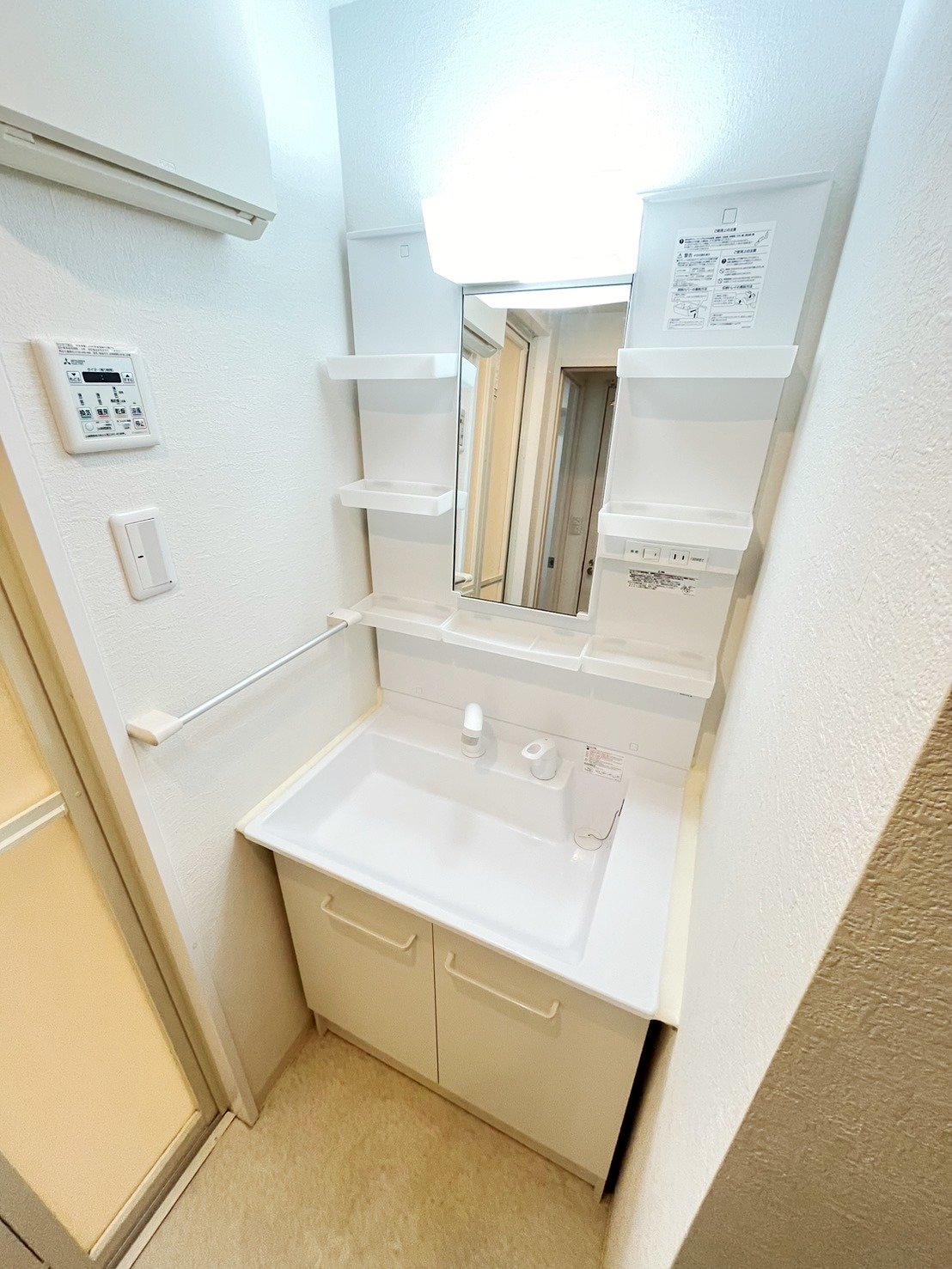 洗面設備　他室写真