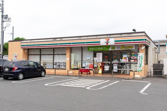コンビニ　セブンイレブン 西東京向台5丁目店（コンビニ）まで496m