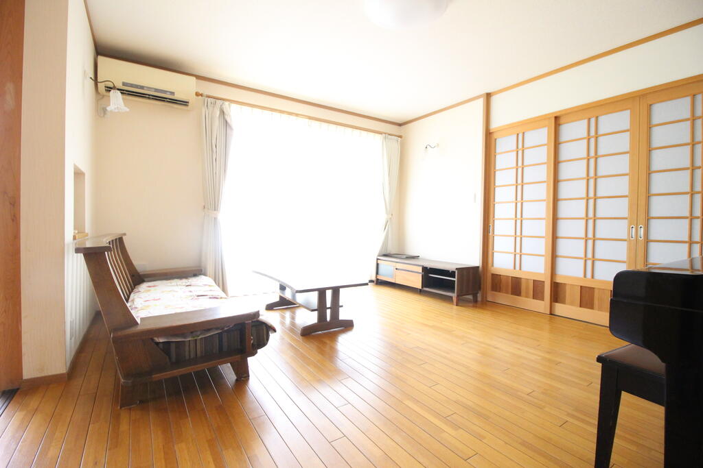 その他部屋・スペース　6帖の居間♪