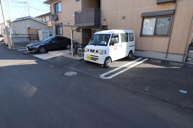 駐車場　駐車場