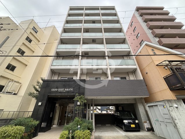 建物外観　グランエイト中津　外観