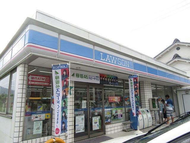 コンビニ　ローソン氷上市辺店（コンビニ）まで400m