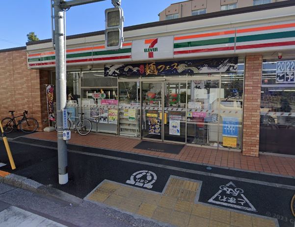 コンビニ　セブンイレブン 武蔵境1丁目店（コンビニ）まで623m