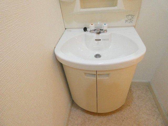 洗面設備　独立洗面台です。