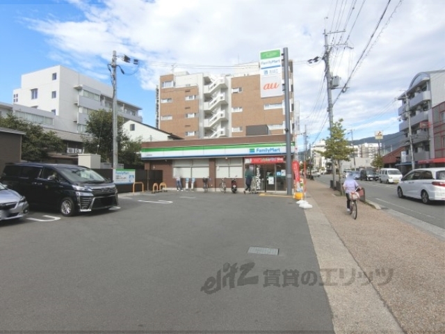 コンビニ　ファミリーマート山科駅西店（コンビニ）まで250m