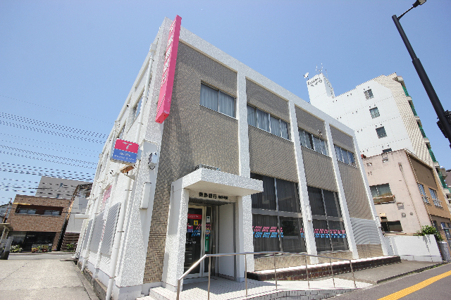 銀行　徳島大正銀行助任支店（銀行）まで189m