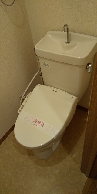 トイレ　洗浄便座