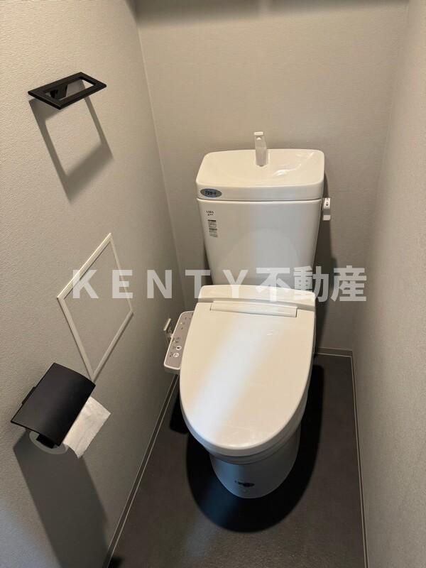 トイレ　落ち着いたトイレです