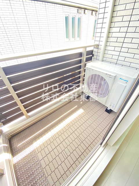 その他部屋・スペース　個室感のある洋室☆窓から暖かな日差しが入ります♪