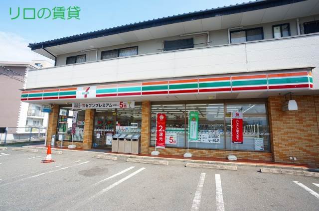 コンビニ　セブンイレブン 春日桜ヶ丘4丁目店（コンビニ）まで621m
