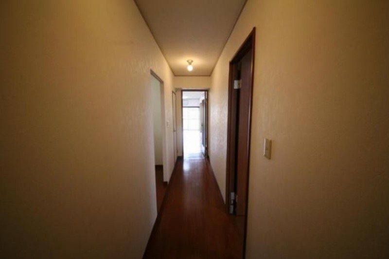 その他　落ち着いた色味のお部屋になっています