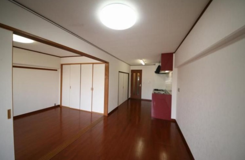 居室・リビング　明るいお部屋です