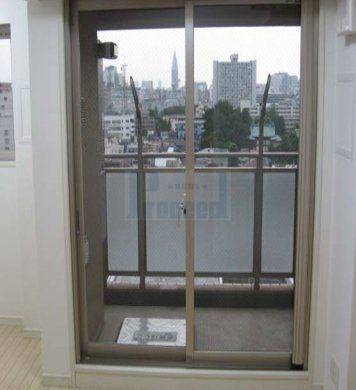 バルコニー　うれしいバルコニー付き！