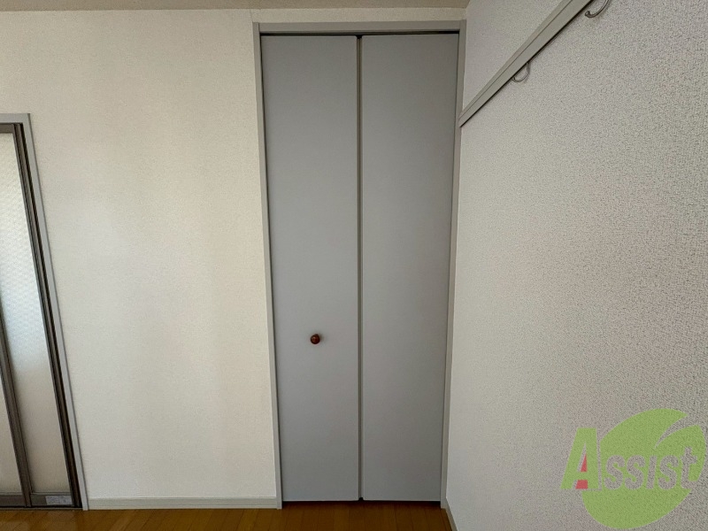 収納　リビングには収納もあり、荷物の整理にとても役に立ちそうです。