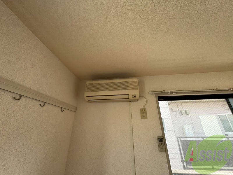 その他設備　エアコンが設置されており、暑い日や寒い日の対応が可能です。