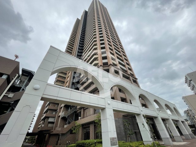 建物外観　キングスクエアランドレックスC棟　外観