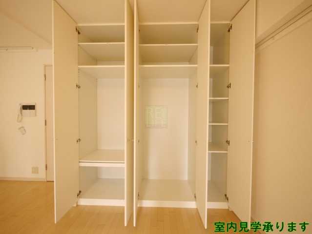 収納　パークアクシス四谷ステージ