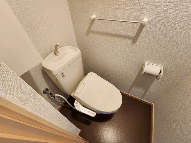 トイレ　B206号室の写真を掲載しております