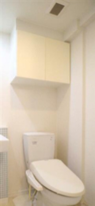 トイレ　※反転タイプのお部屋の写真を使用しています。