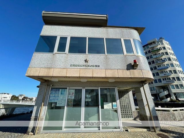 警察署・交番　藤沢警察署片瀬江の島交番（警察署・交番）まで179m