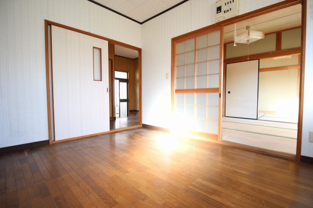 居室・リビング　ゆったりとした居間です