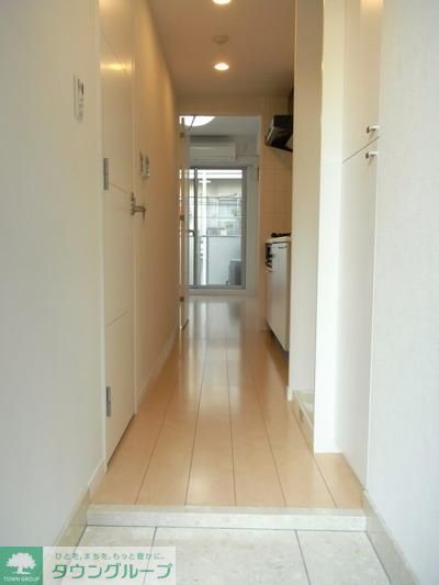 玄関　※別部屋参考写真
