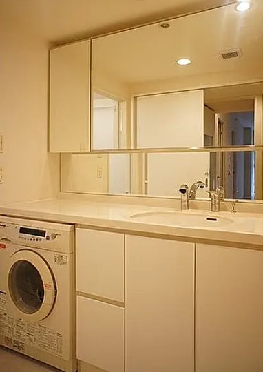 洗面設備　写真は同タイプ住居です。