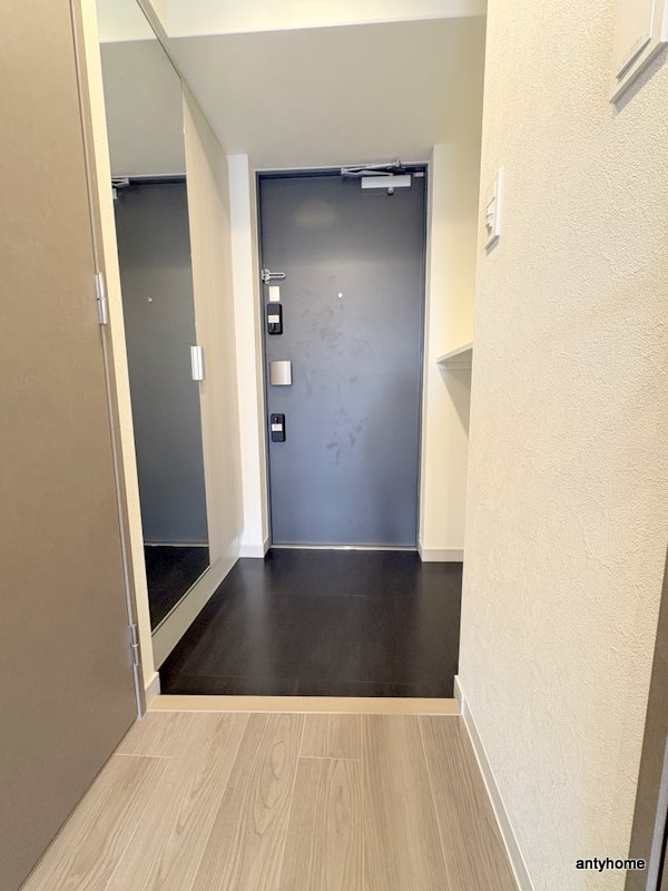 プレリス大阪今里サヴィアの玄関写真