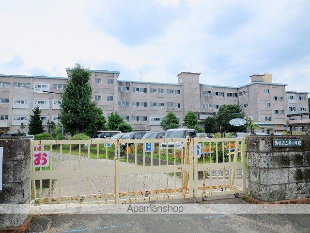 小学校　泉小学校（小学校）まで431m